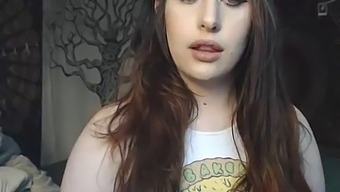 Myfreecams' Haylihaze Shows Off Her Bbw Curves And Solo Skills